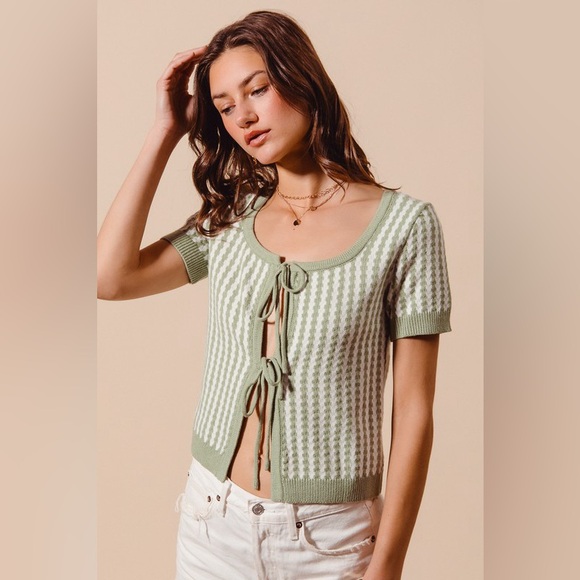 SO ME Tie Front Textured Vertical Stripe Knit Cardigan - Picture 4 of 11